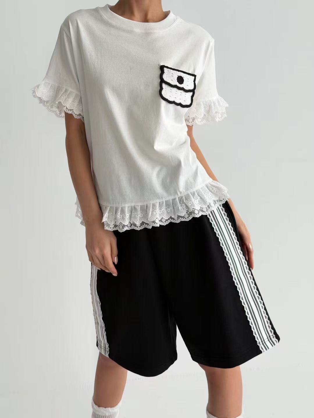 韓國直送Crochet pocket Tee - HLY &amp; CHOCCICO