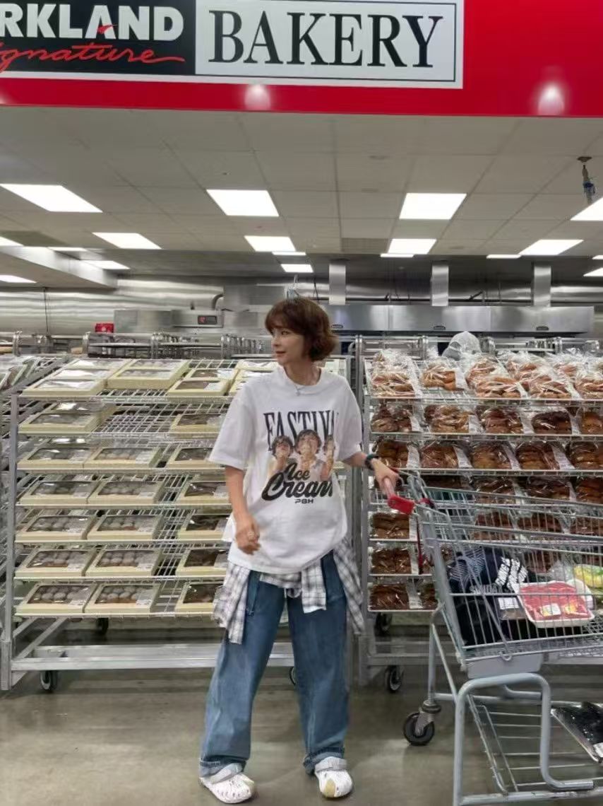 🇰🇷韓國直送🇰🇷 PLUS 82 HIYA Retro Ice Cream Festival Tee