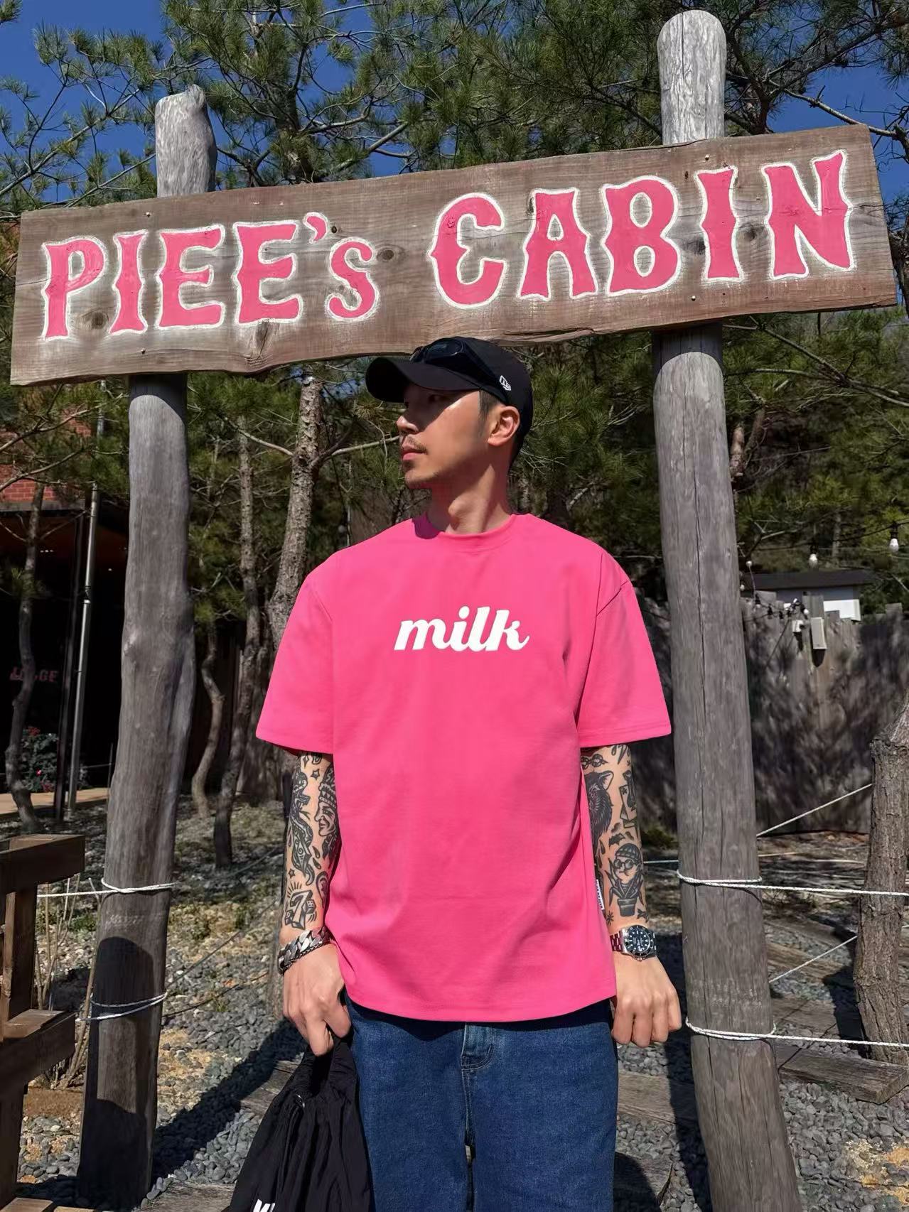 🇰🇷韓國直送🇰🇷 PLUS 82 HIYA Vintage Cartoon Heart Graphic Tee
