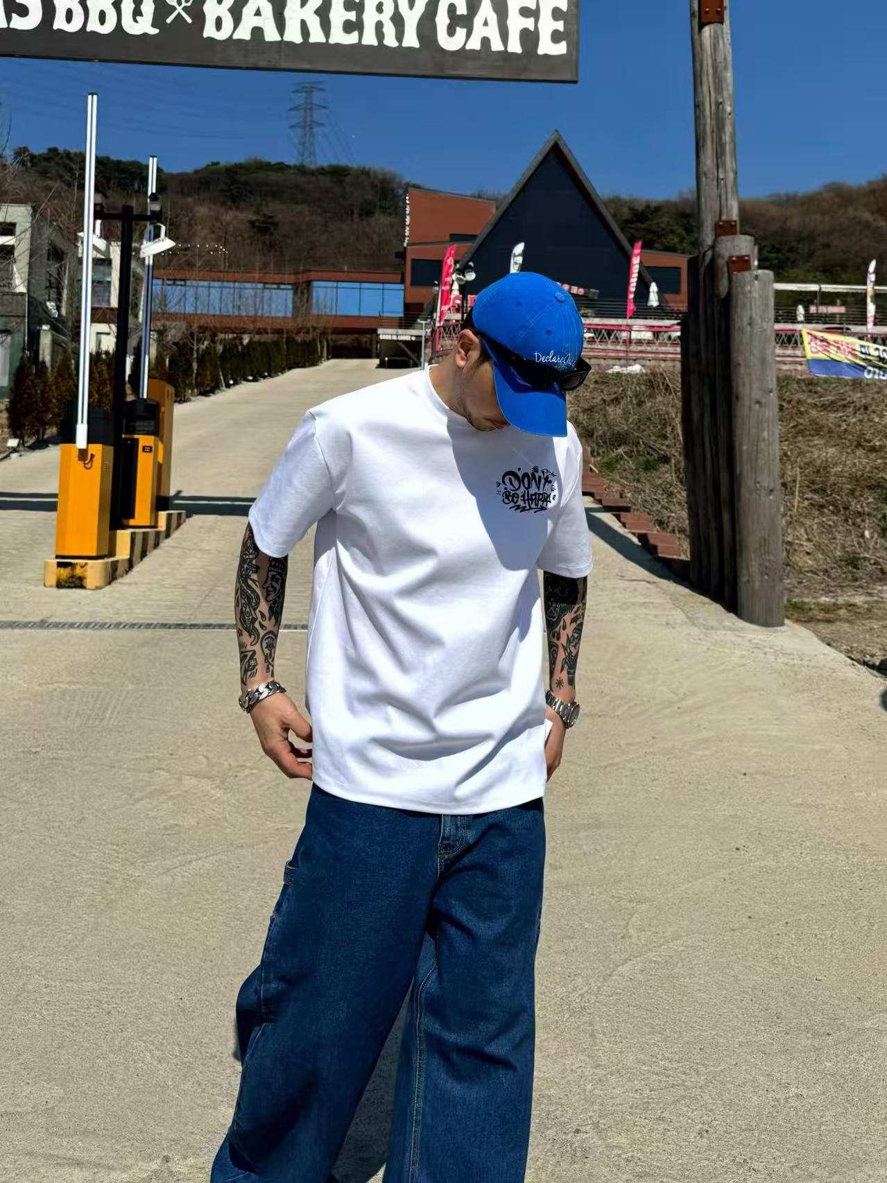 🇰🇷Direct from Korea🇰🇷 PLUS 82 HIYA Street Banana Graffiti Tee