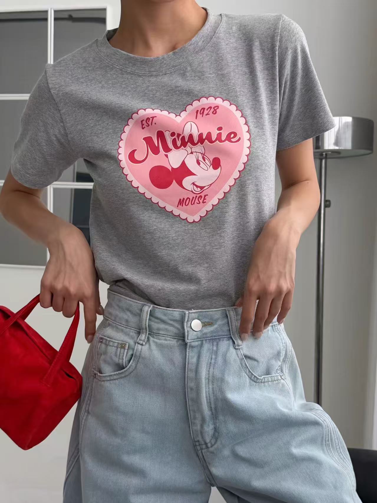 🇰🇷Direct from Korea🇰🇷 Sweetheart Minnie Retro Tee