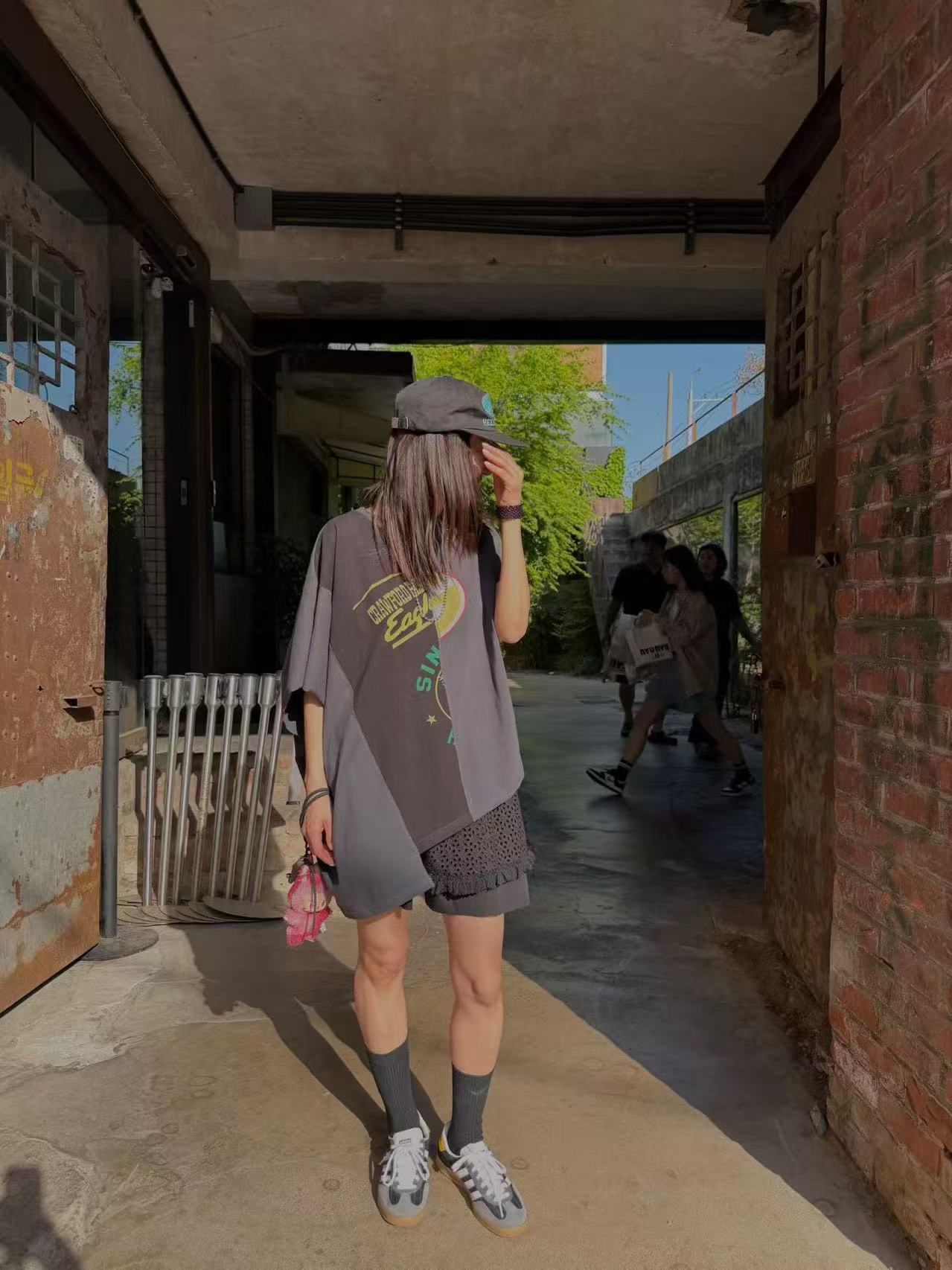 韓國直送Asymmetric "EAGLE" Graphic Oversized Tee /  Pants