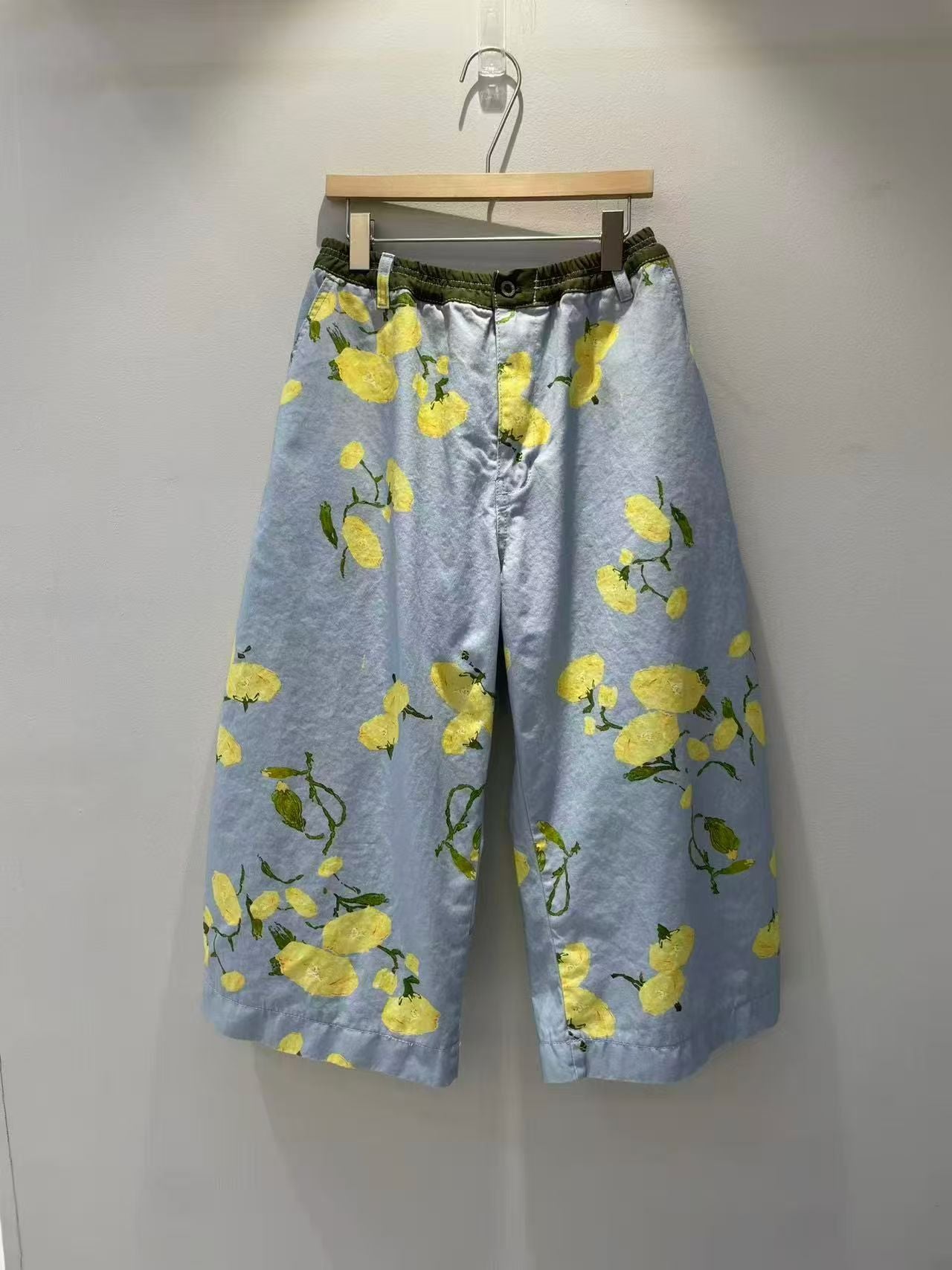 韓國直送Impressionist Floral Cropped Pants
