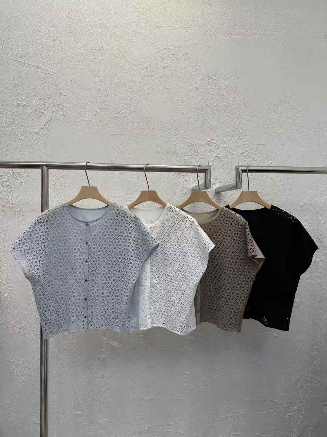 Korea Direct Amélie Floral Eyelet Shirt