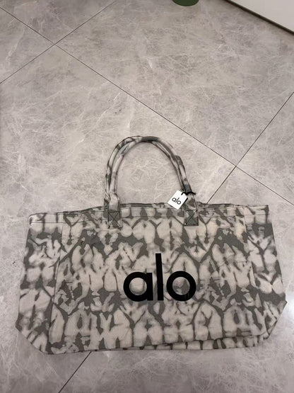 alo yoga Tote bag