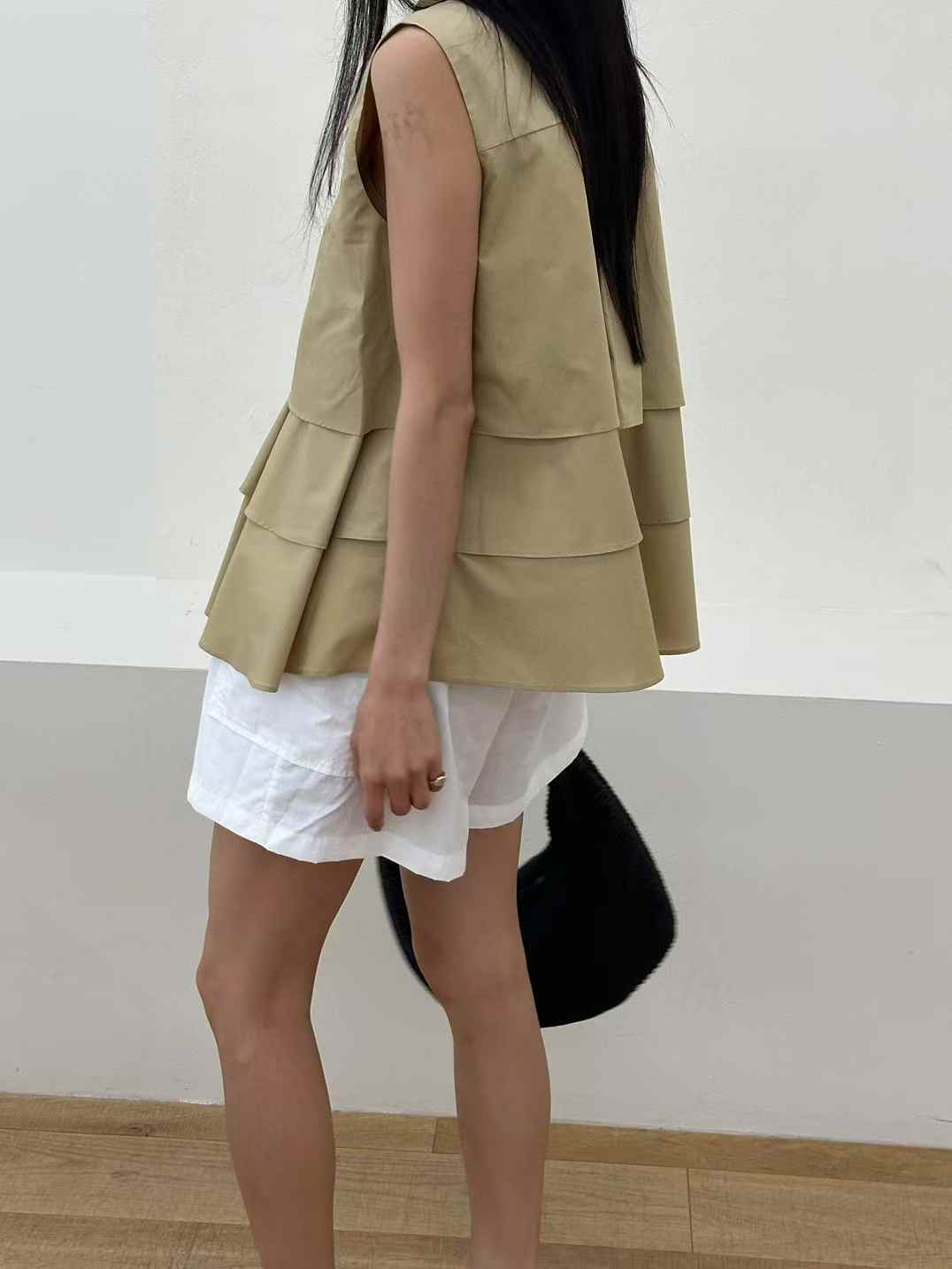 韓國直送Tiered Harmony Sleeveless Shirt