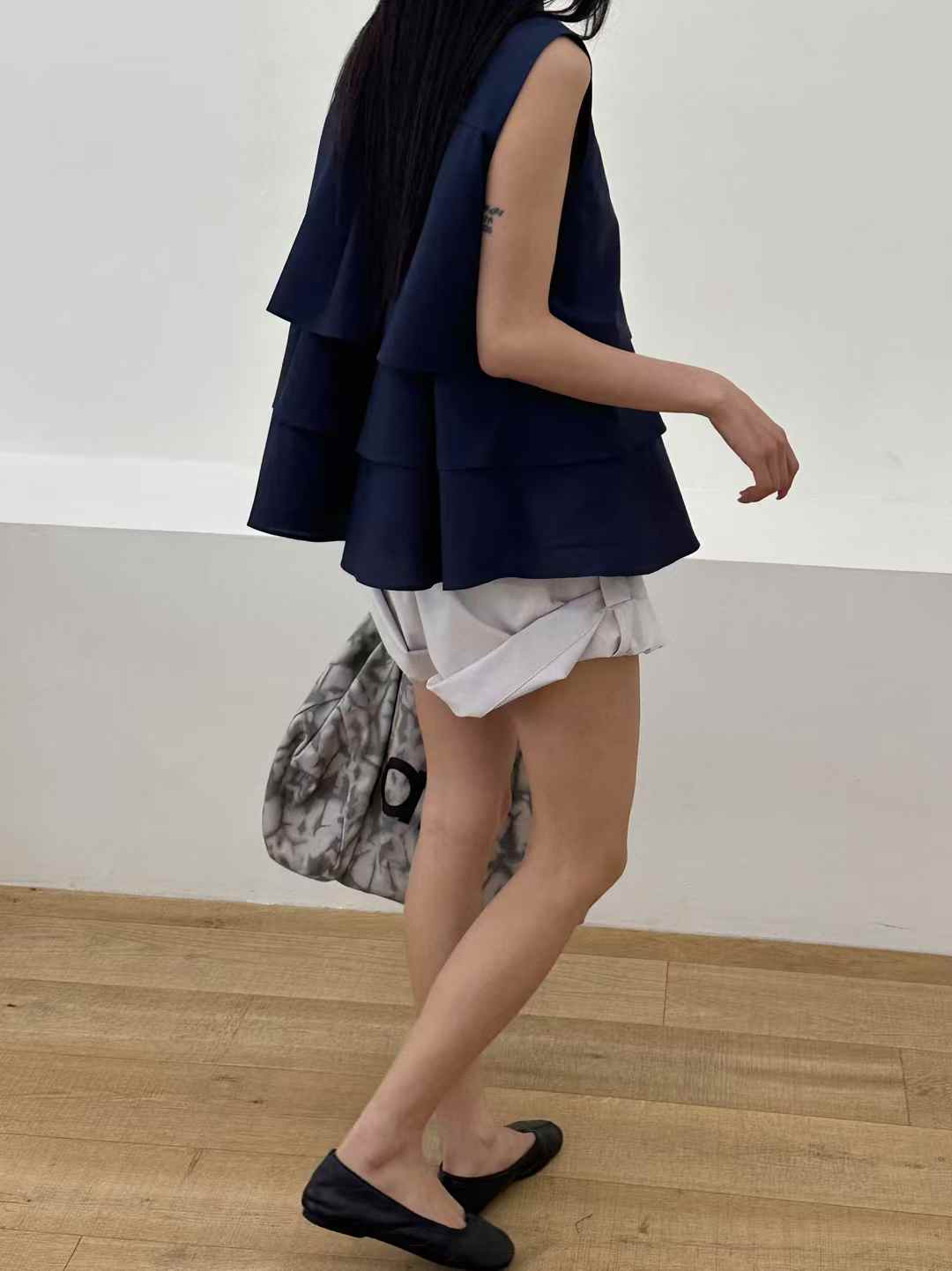 韓國直送Tiered Harmony Sleeveless Shirt