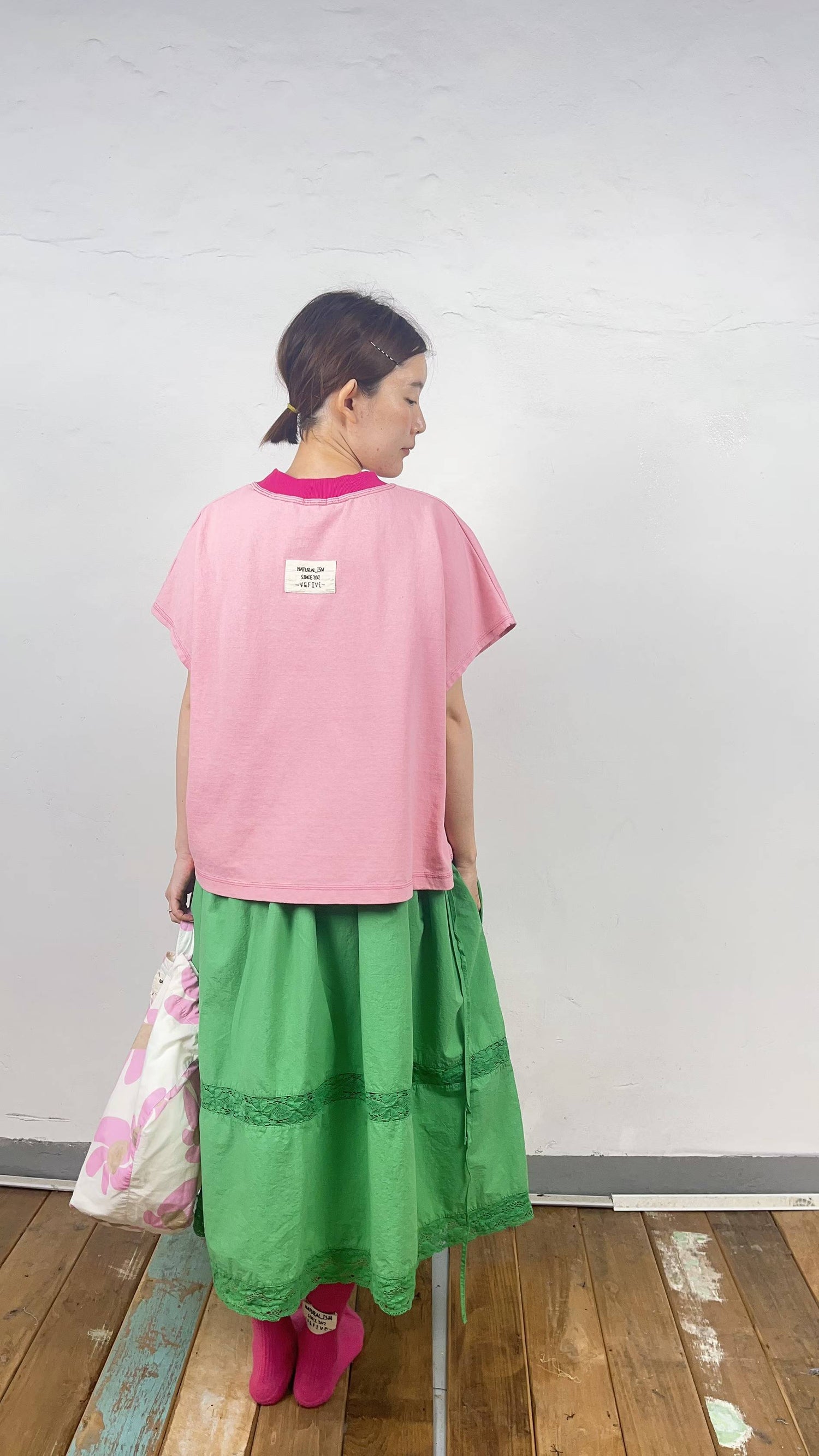 韓國直送City Girl Slouchy Floral Tee