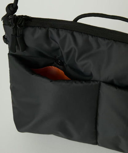 日本直送 KiU Multi-Pocket Soft Puffy Sacoche Bag  (限量版)