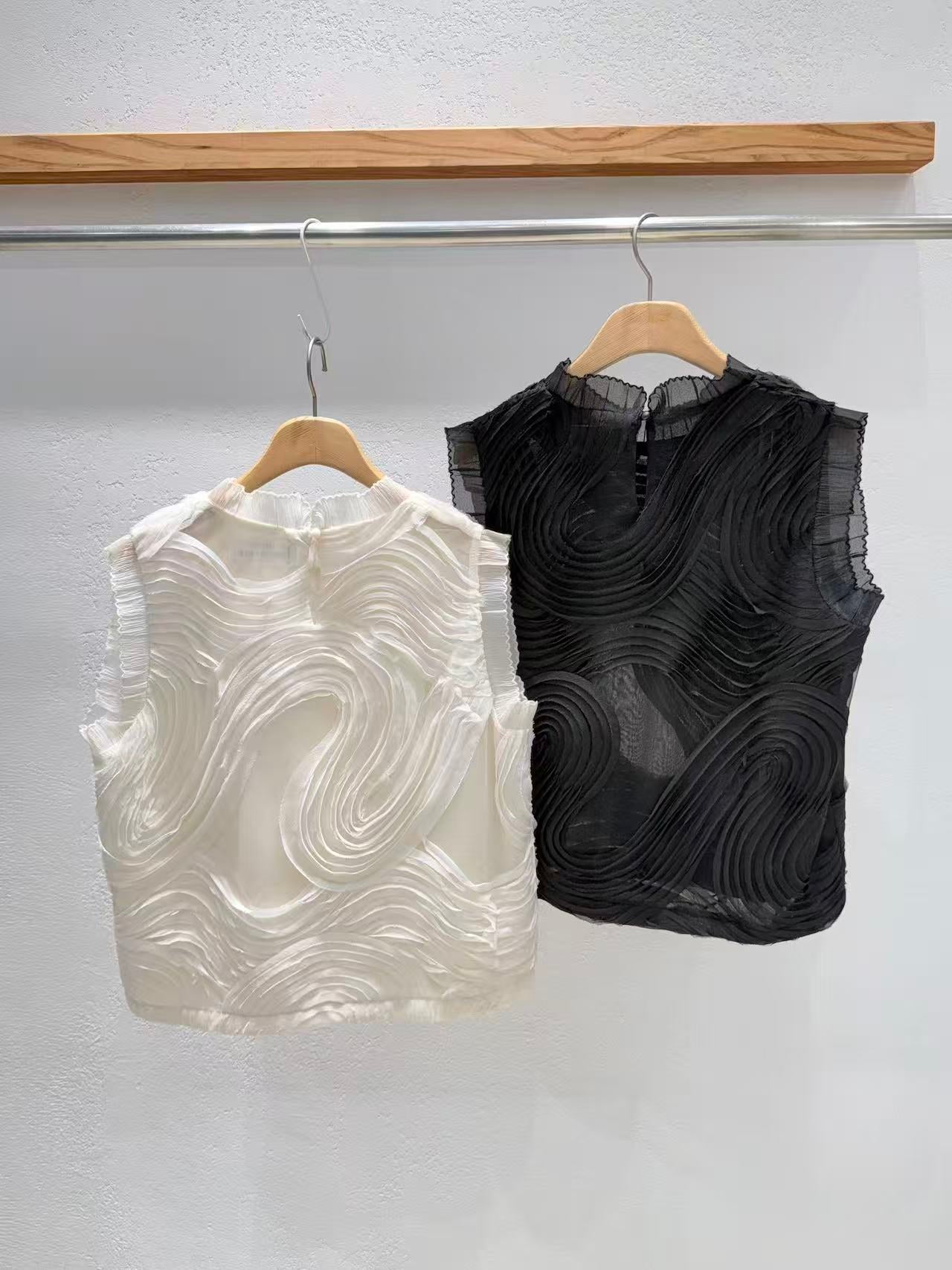 韓國直送Textured Wave Sheer Top