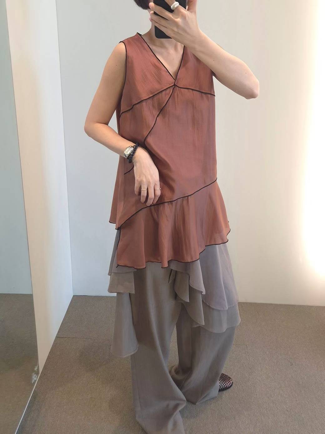 韓國直送Asymmetric Flow Top
