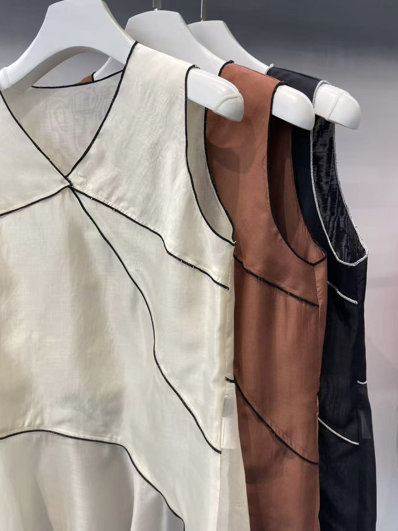 韓國直送Asymmetric Flow Top