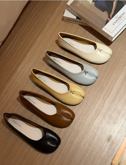 Tabi-style Plain Doll Shoes