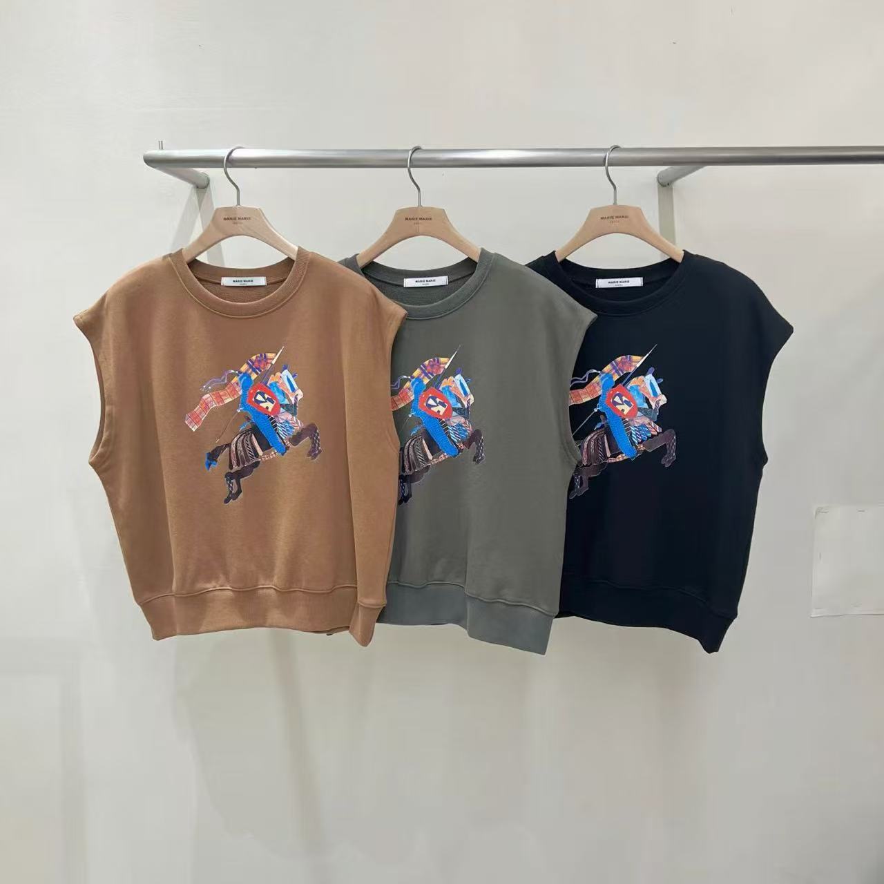 韓國直送Equestrian Print Cap Tee / Skirt