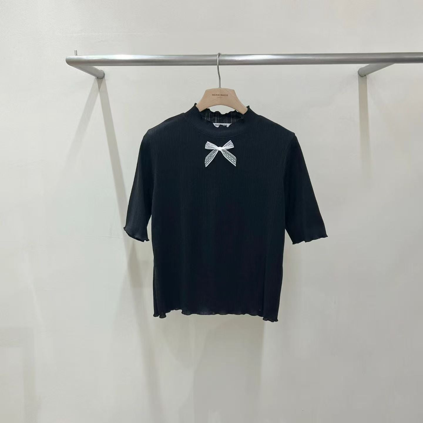韓國直送Sweet Ribbon Knit Top / Denim Pants