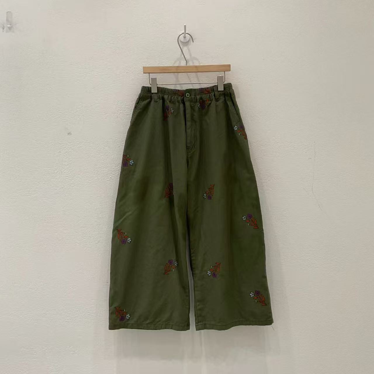 韓國直送V-Neck Floral Embroidered Cardigan /Pants
