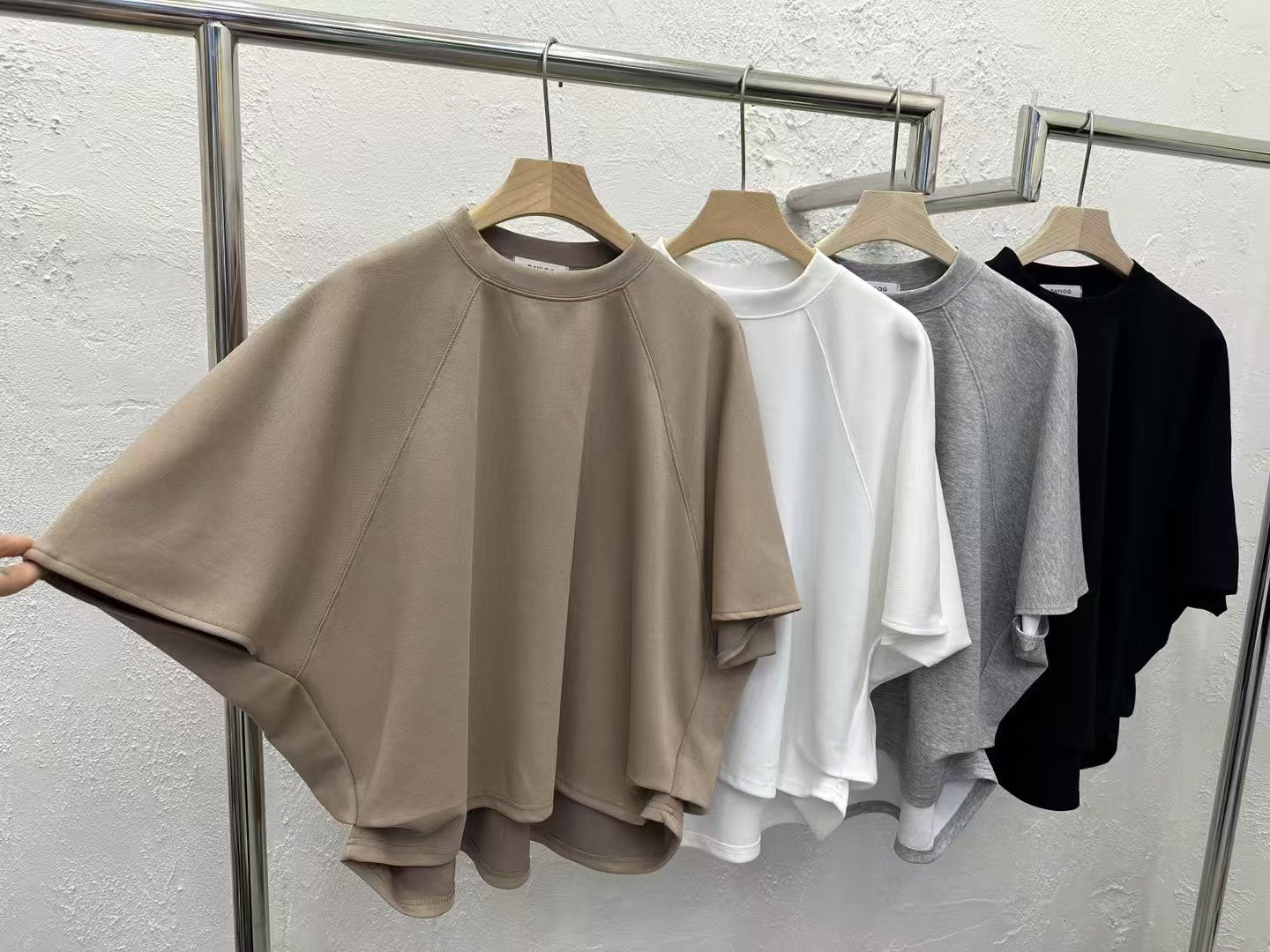 韓國直送Asymmetric Loose Raglan Tee / Shorts