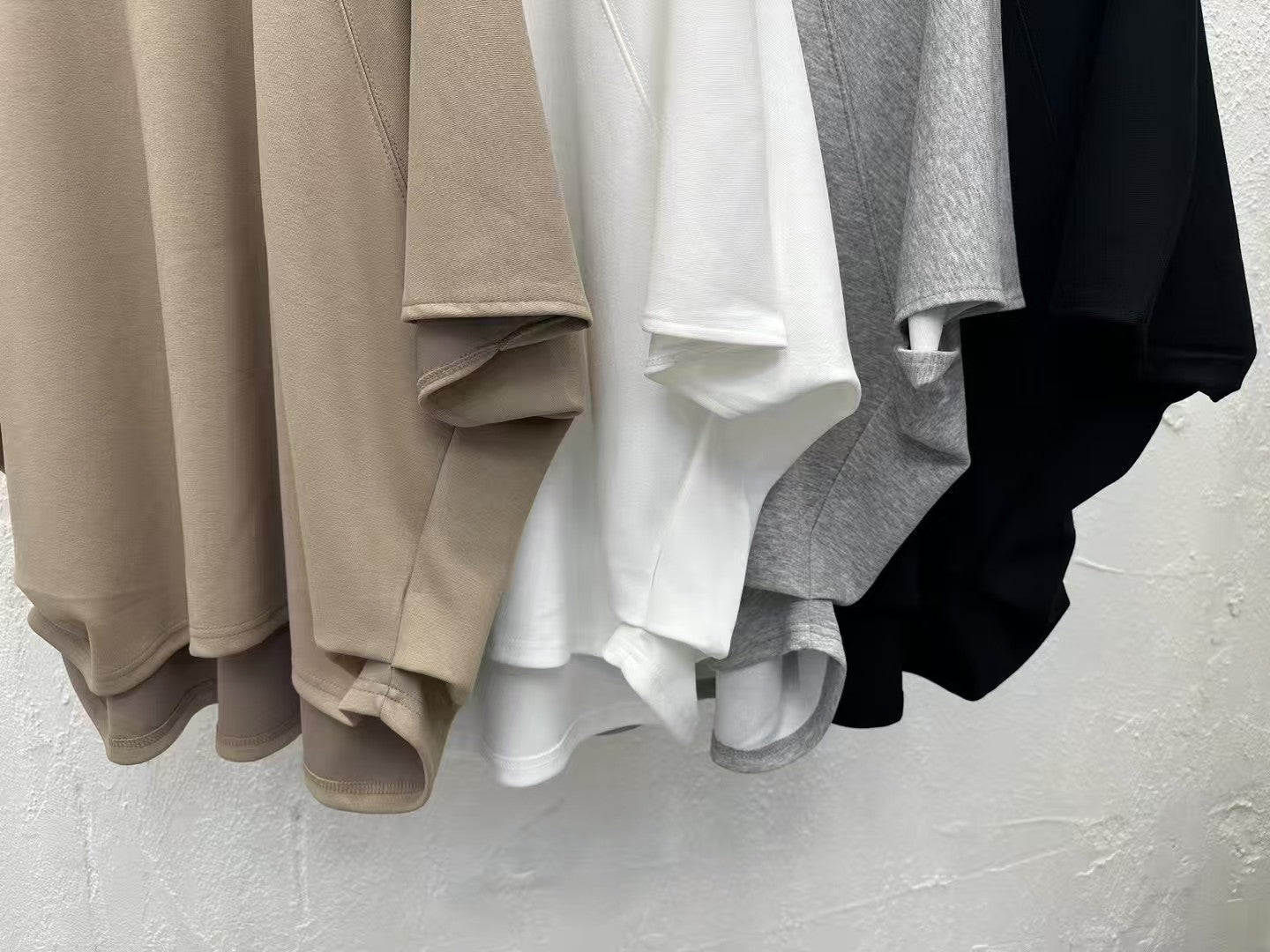 韓國直送Asymmetric Loose Raglan Tee / Shorts