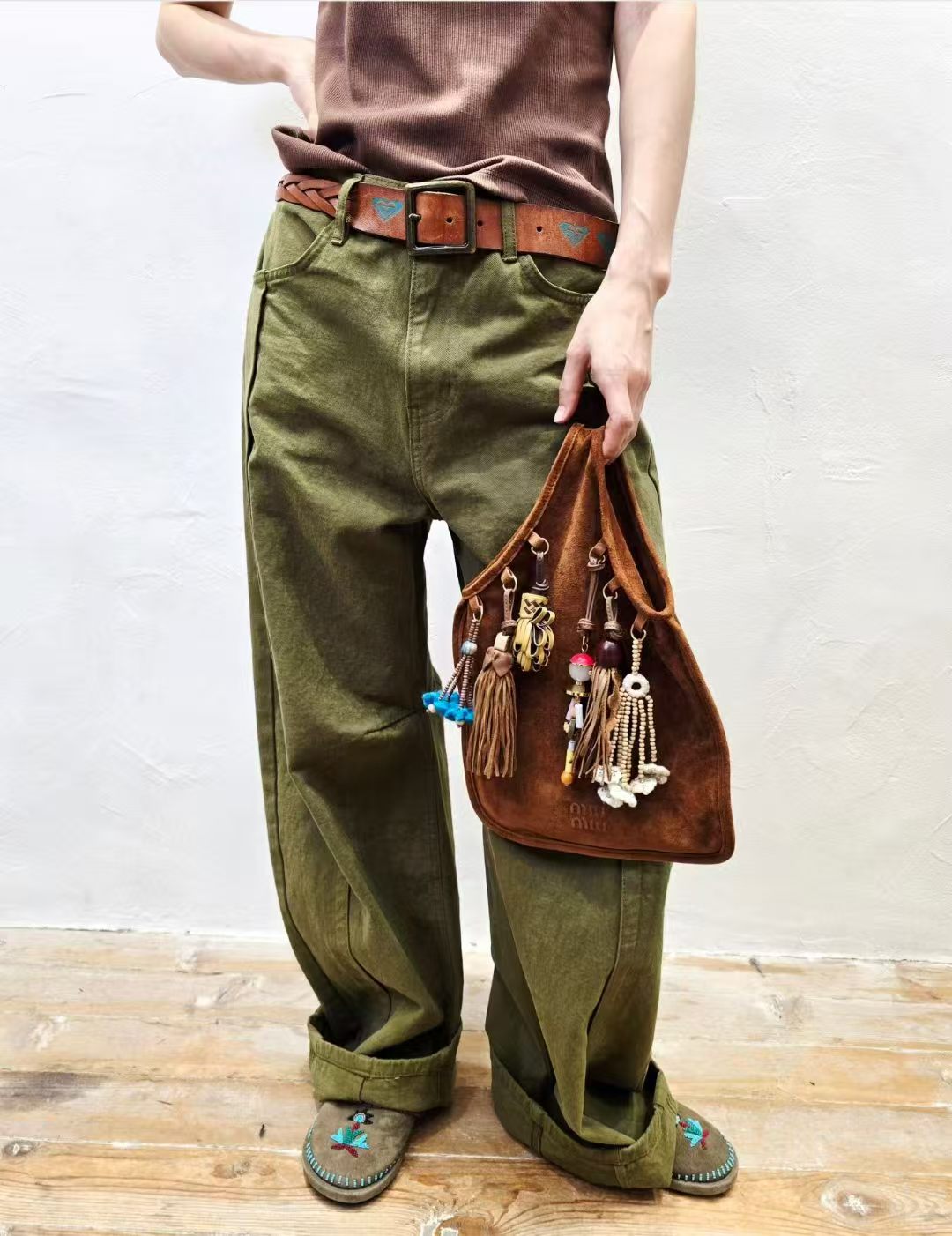 韓國直送Side-Pleated Curved Wide-Leg Pants
