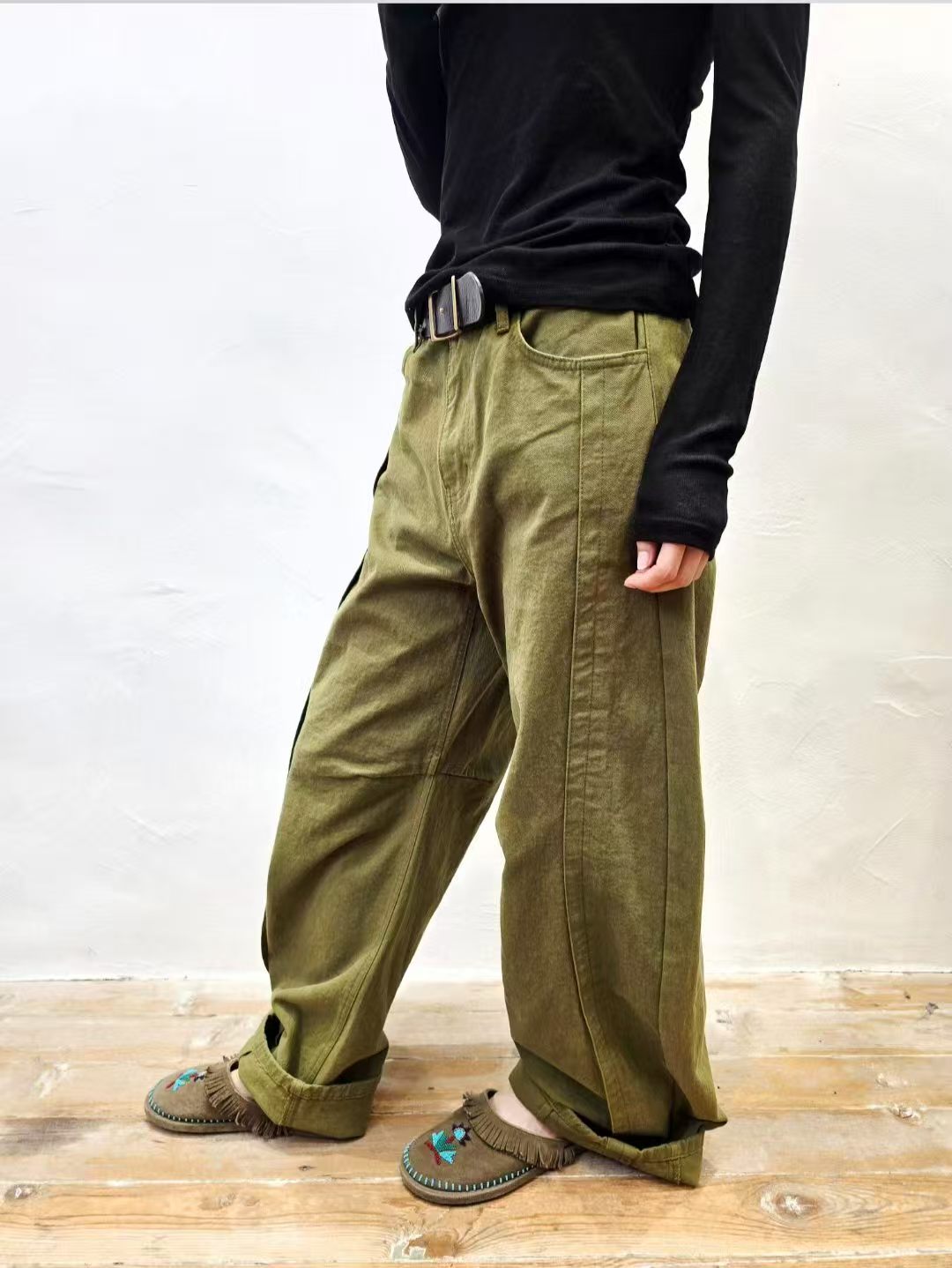 韓國直送Side-Pleated Curved Wide-Leg Pants