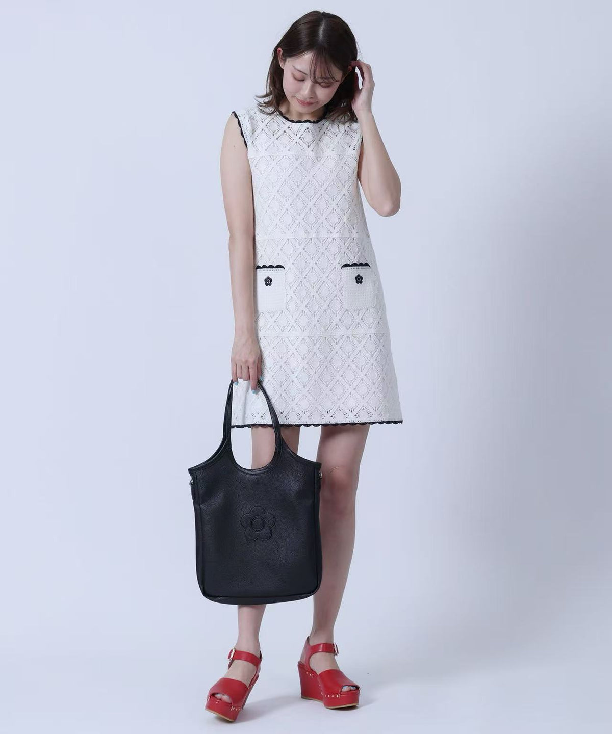 日本直送Mary Quant Daisy Patch Shrink Tote Bag