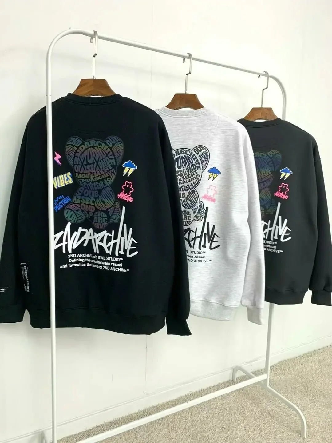 韓國直送🇰🇷 2ND ARCHIVE Bear Sweatshirt - HLY &amp; CHOCCICO