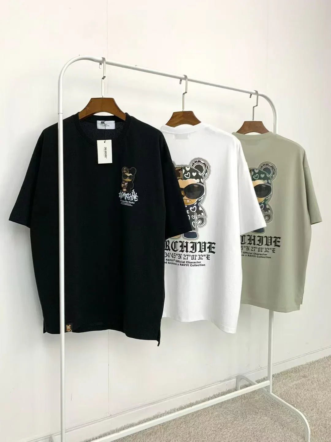 🇰🇷韓國直送🇰🇷 2ND ARCHIVE Glass Ban Tee - HLY &amp; CHOCCICO