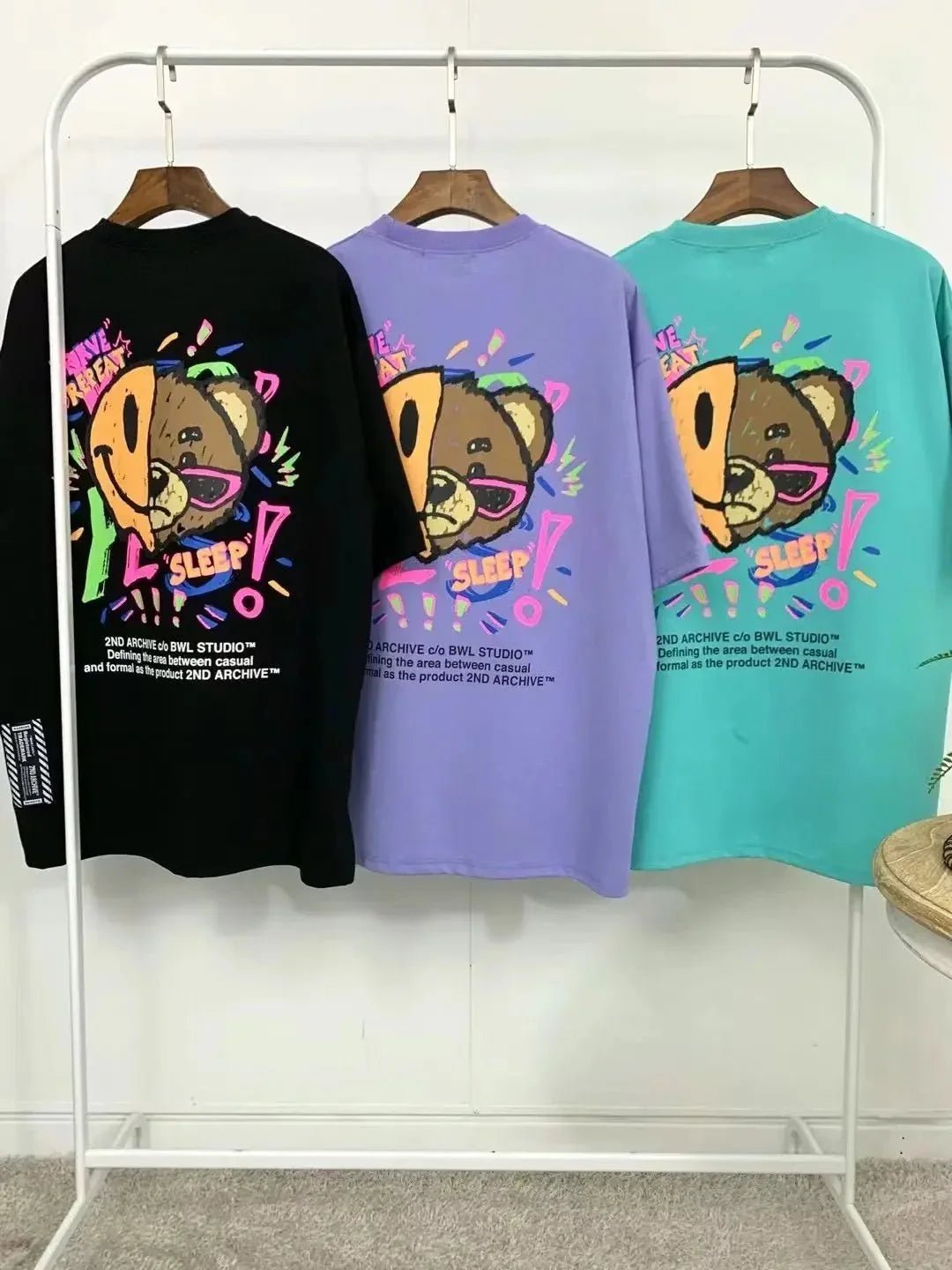 韓國直送🇰🇷 2ND ARCHIVE Half and half bear smile T-shirt - 4 Color - HLY &amp; CHOCCICO
