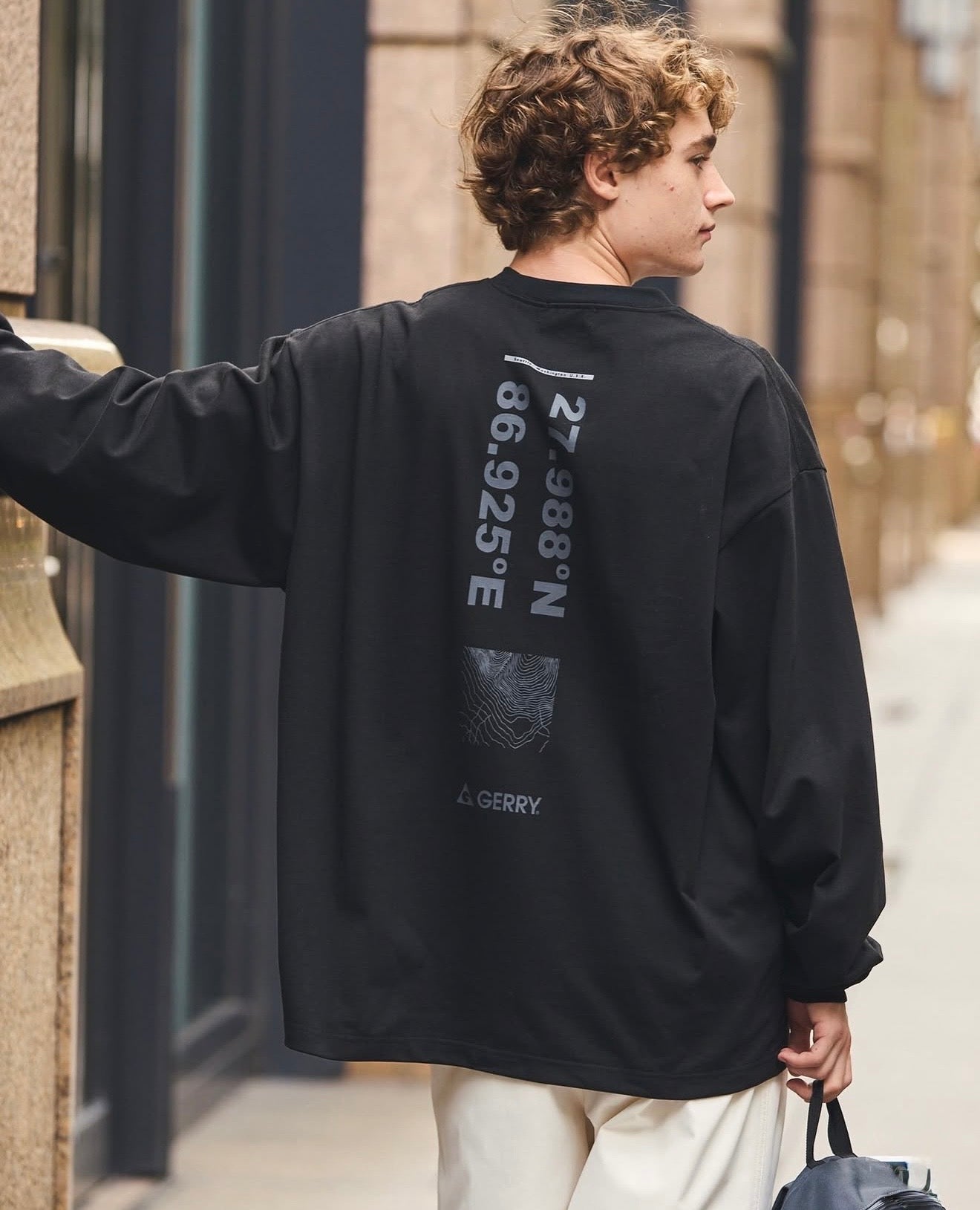Direct from Japan GERRY Print Big Silhouette Long Sleeve Tee