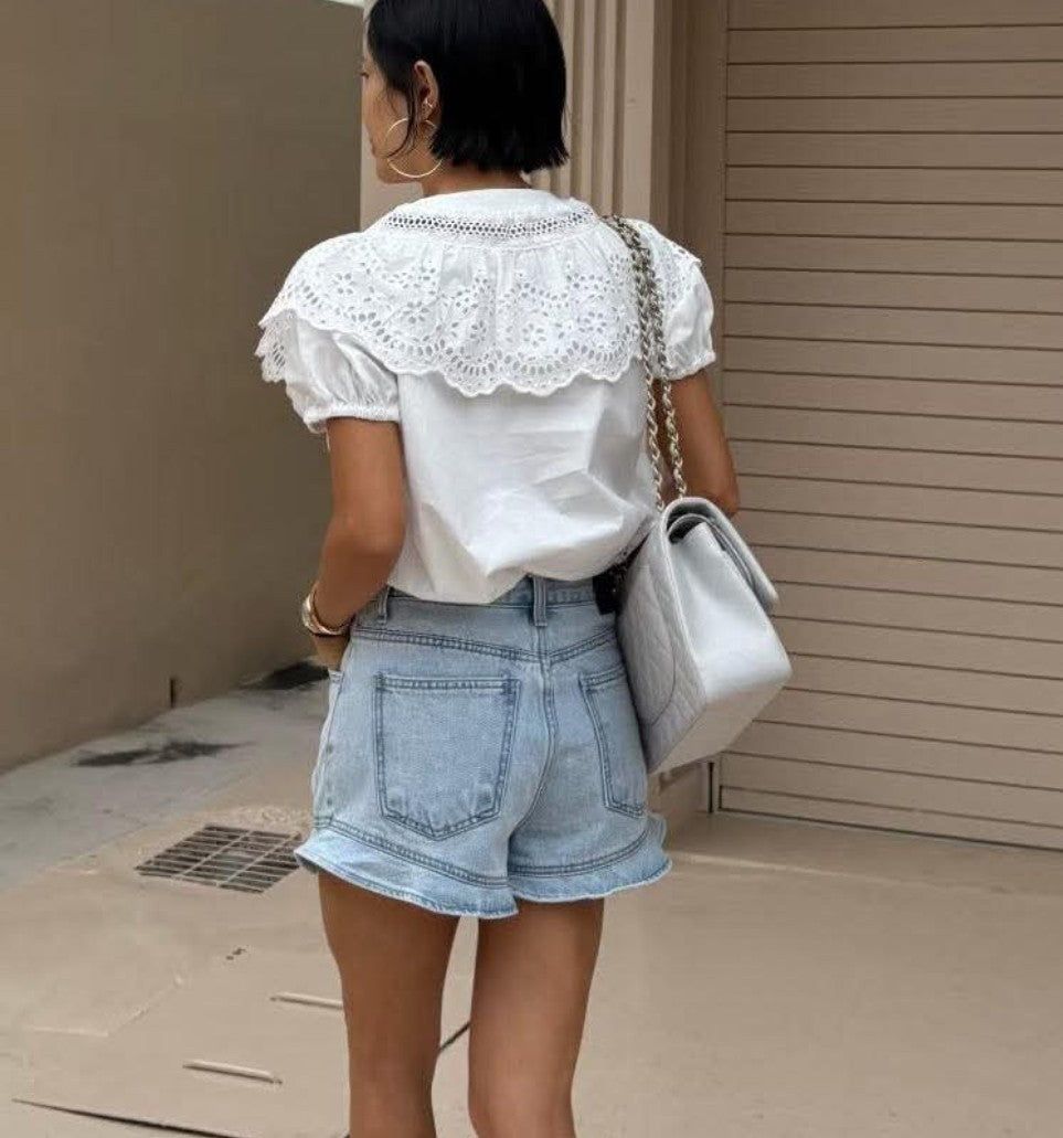 韓國直送Amélie French Lace Detailed Top