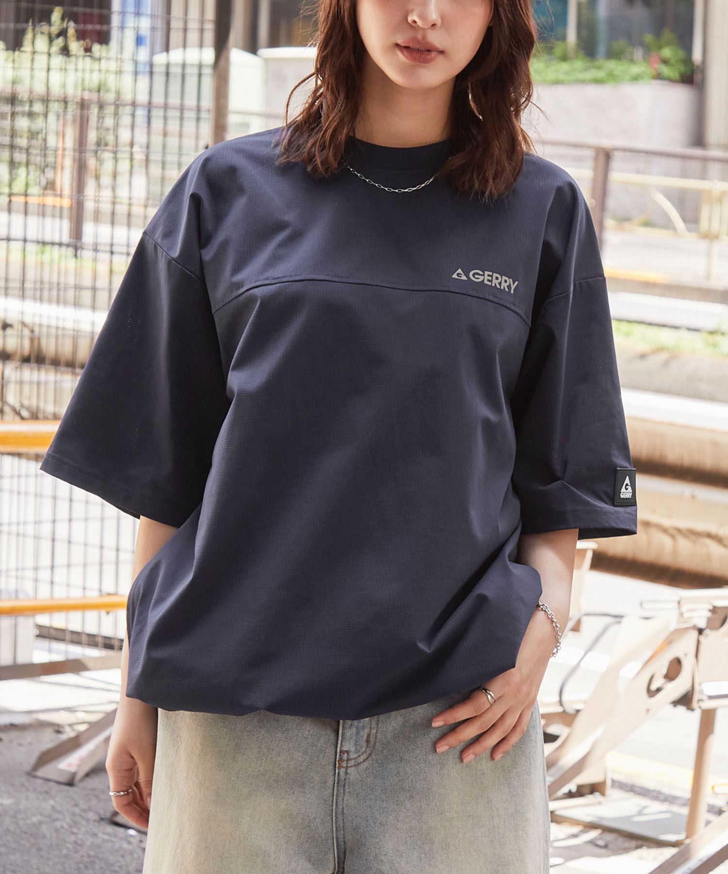 日本直送GERRY Oversized Cool Touch Tee