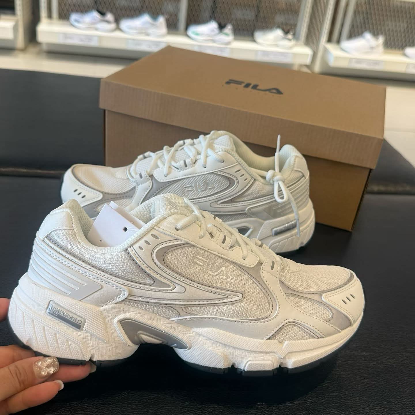 ⚡️快閃優惠⚡️韓國直送 FILA Recharge Runners Sneakers ❤️‍🔥截單日6月27日 ❤️‍🔥 3 周到港