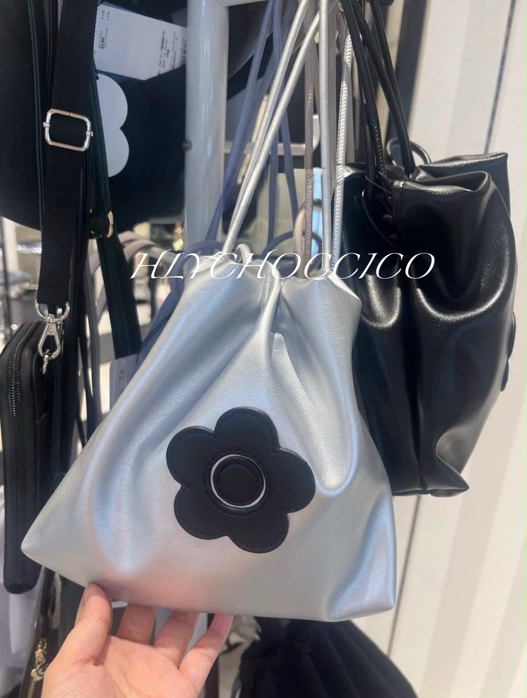 Direct from Japan MARY QUANT Daisy Patch Drawstring Shoulder
