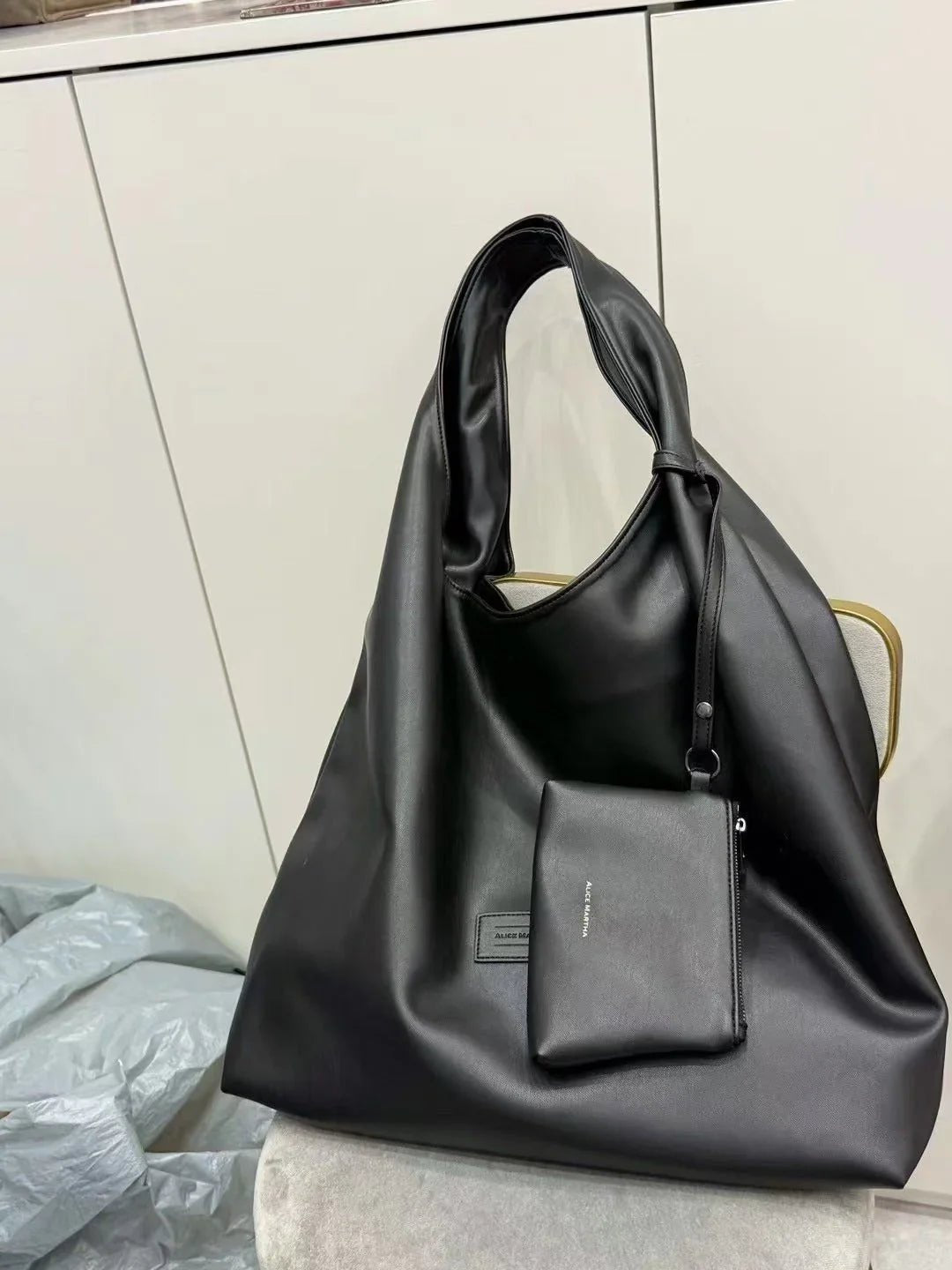 韓國直送Alice Martha Tote bag - HLY &amp; CHOCCICO