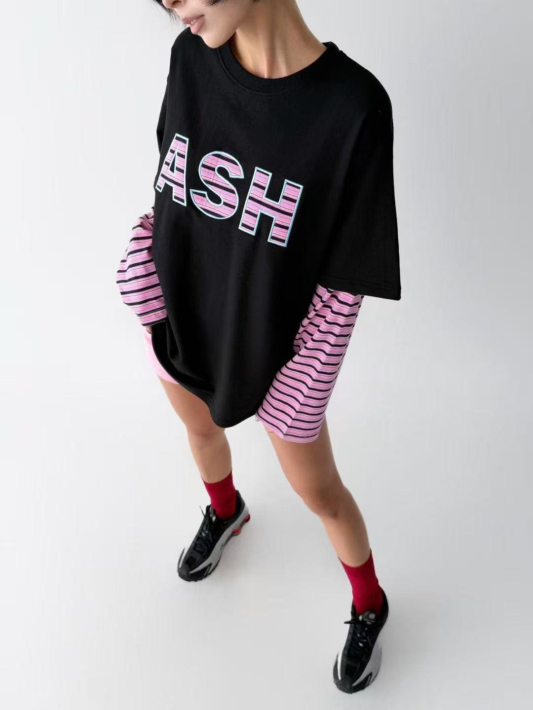 韓國直送ASH Short - Sleeved Tee 👕 - HLY &amp; CHOCCICO