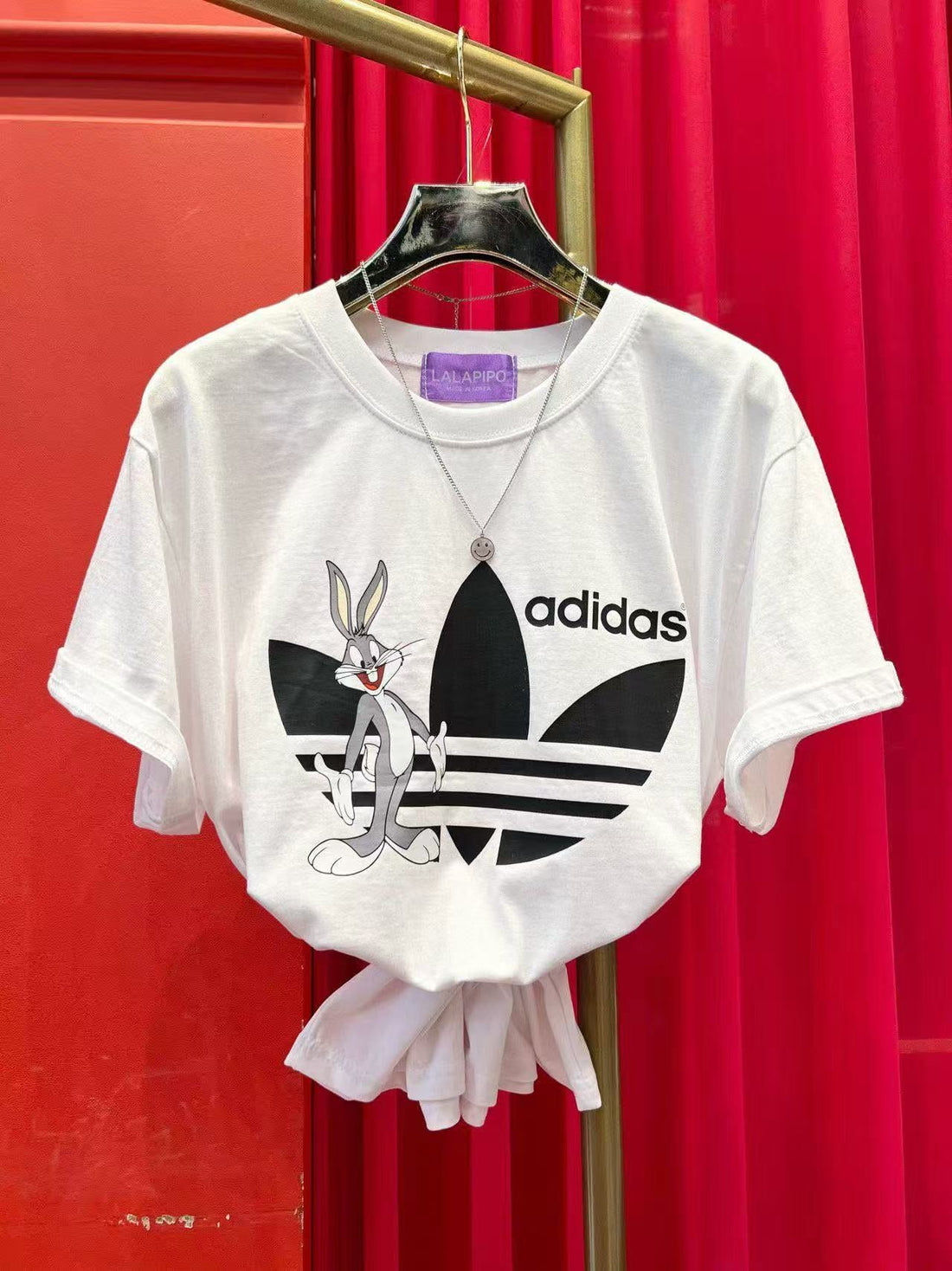 韓國直送Bugs Bunny Graphic Tee - HLY &amp; CHOCCICO