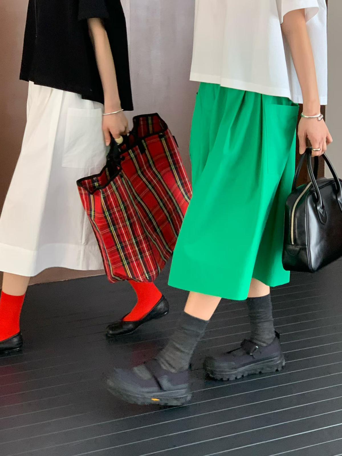 韓國直送Casual Pocket Skirt - HLY &amp; CHOCCICO