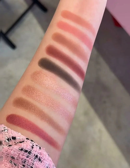 Charlotte Tilbury 2024聖誕限量版九宮格眼影盤 {香港專櫃} - HLY &amp; CHOCCICO