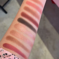 Charlotte Tilbury 2024聖誕限量版九宮格眼影盤 {香港專櫃} - HLY & CHOCCICO