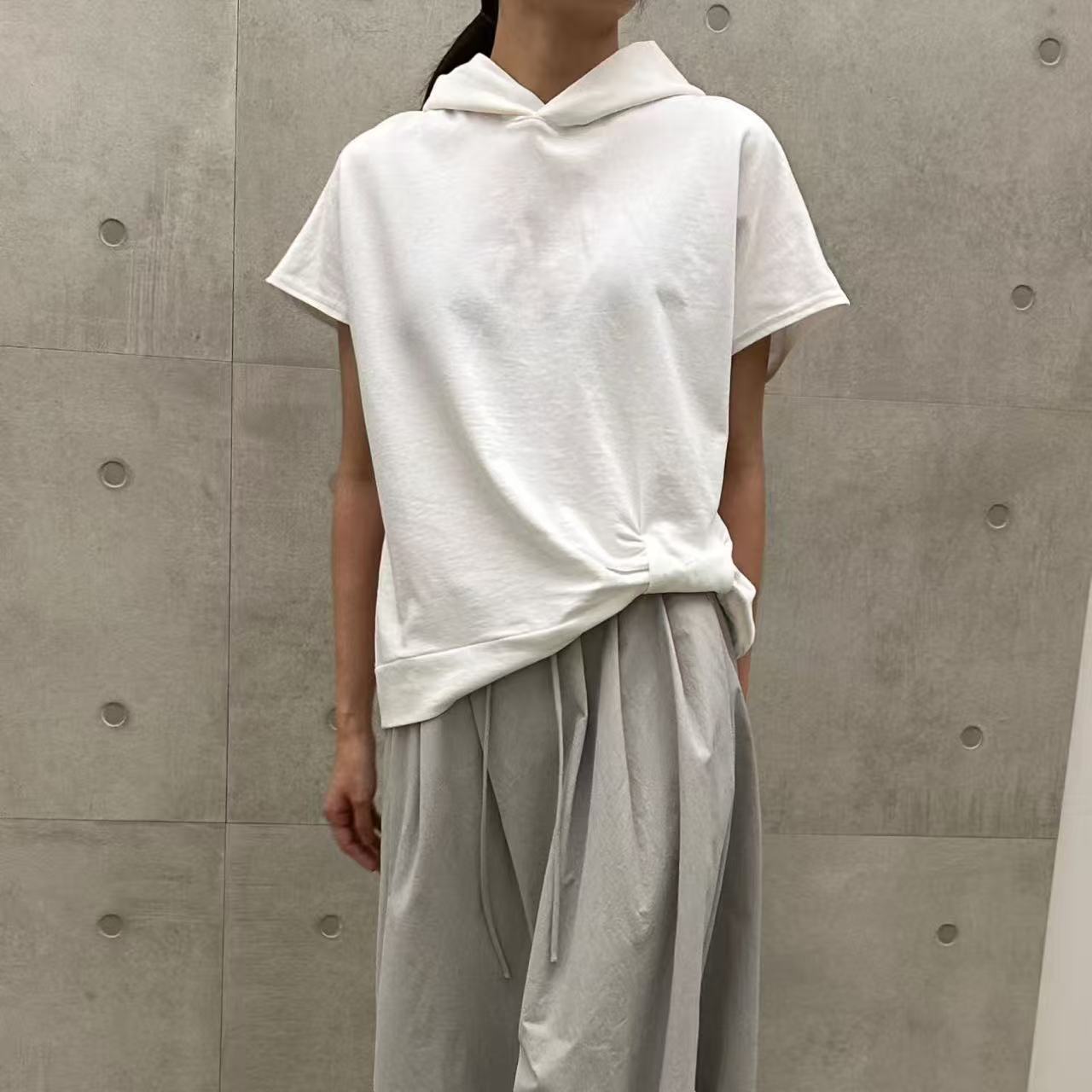 韓國直送Chic Hoodie Tee - HLY &amp; CHOCCICO