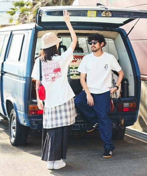 CHUMS 別注 DONUTS CLUB  T-shirt -4 Color - HLY & CHOCCICO