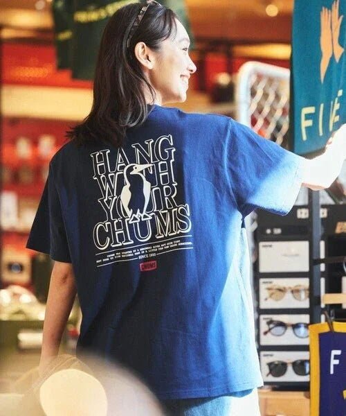 CHUMS 別注 Hang with Booby T-shirt - 3 Color - HLY &amp; CHOCCICO