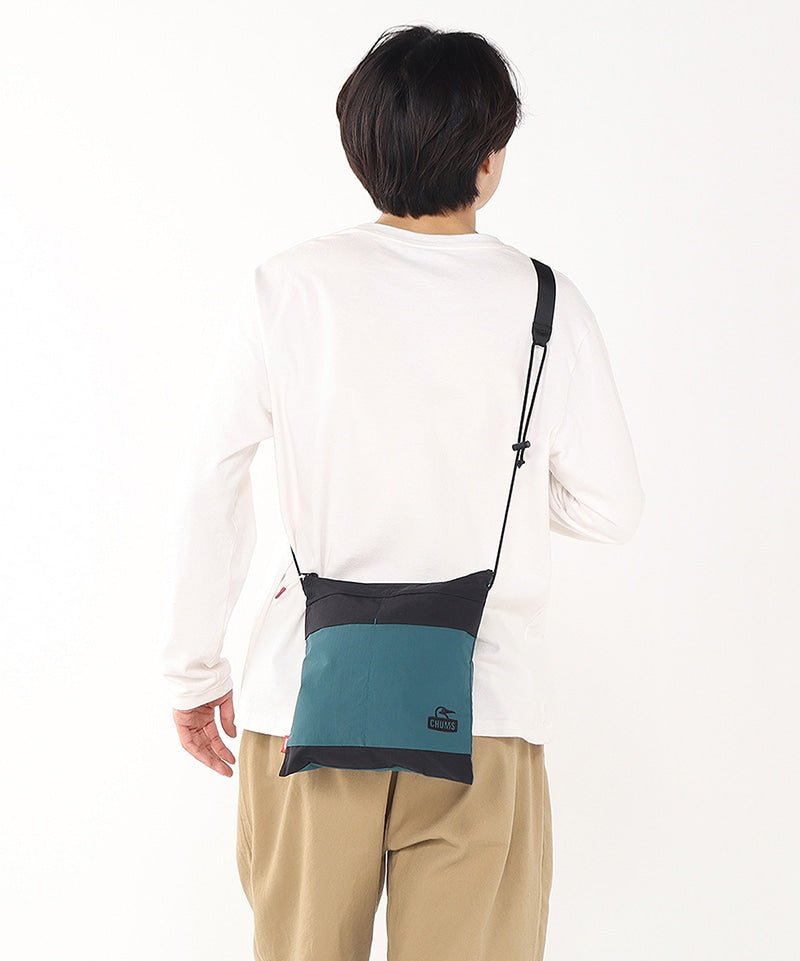 Chums Kearns Shoulder Bag - HLY &amp; CHOCCICO