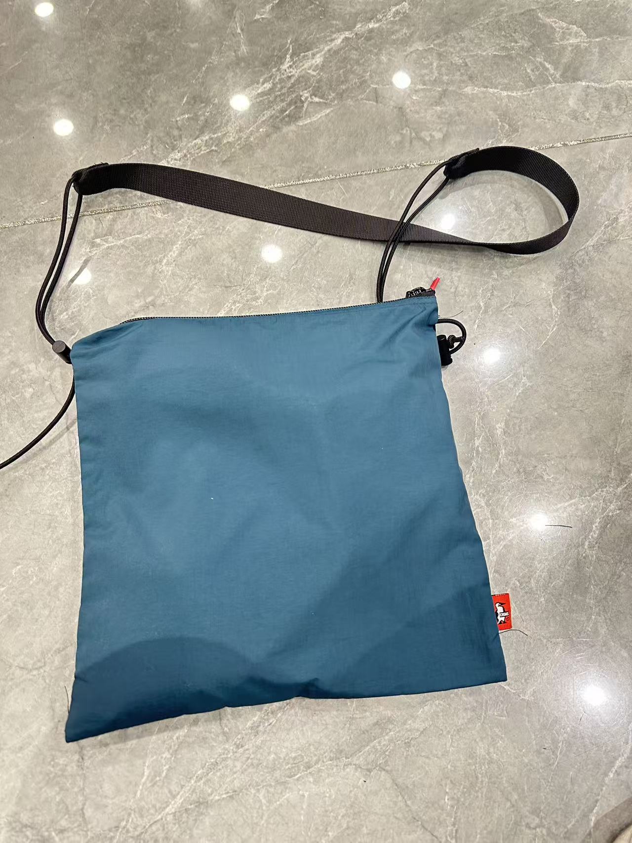 Chums Kearns Shoulder Bag - HLY &amp; CHOCCICO