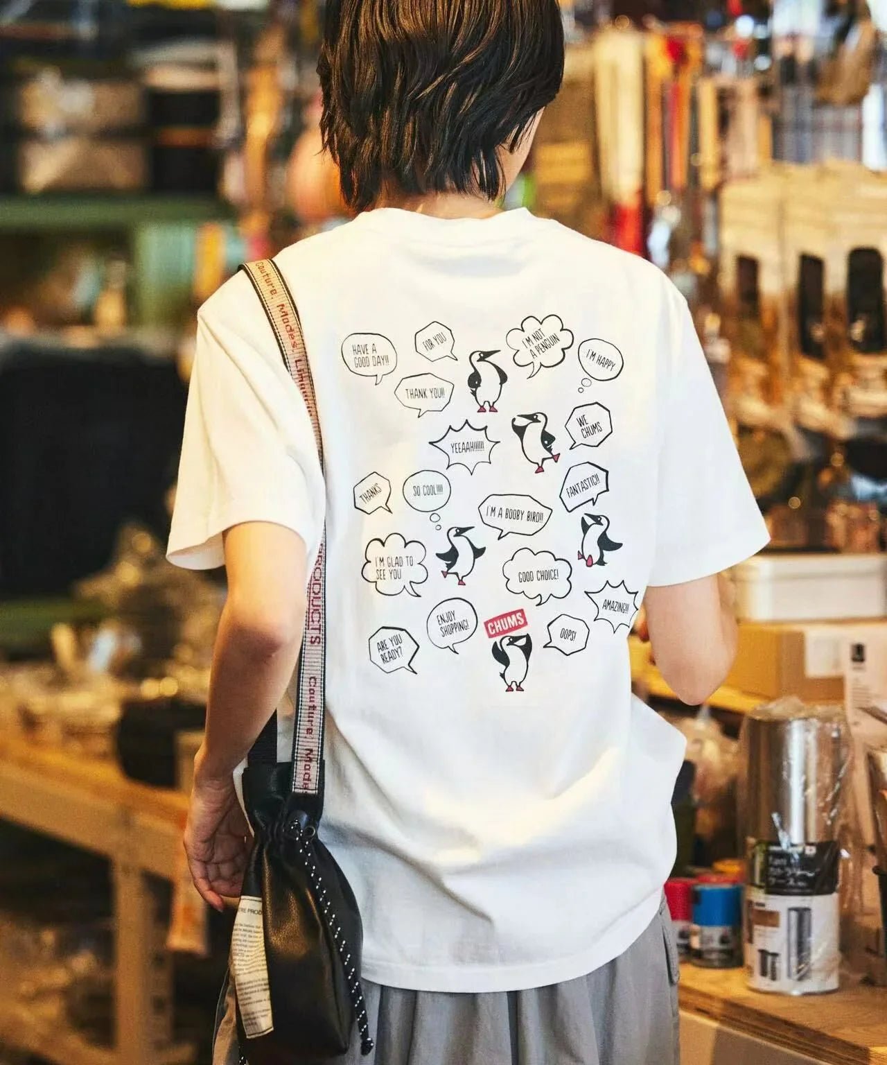 CHUMS random boobie bird back print Tee - HLY &amp; CHOCCICO