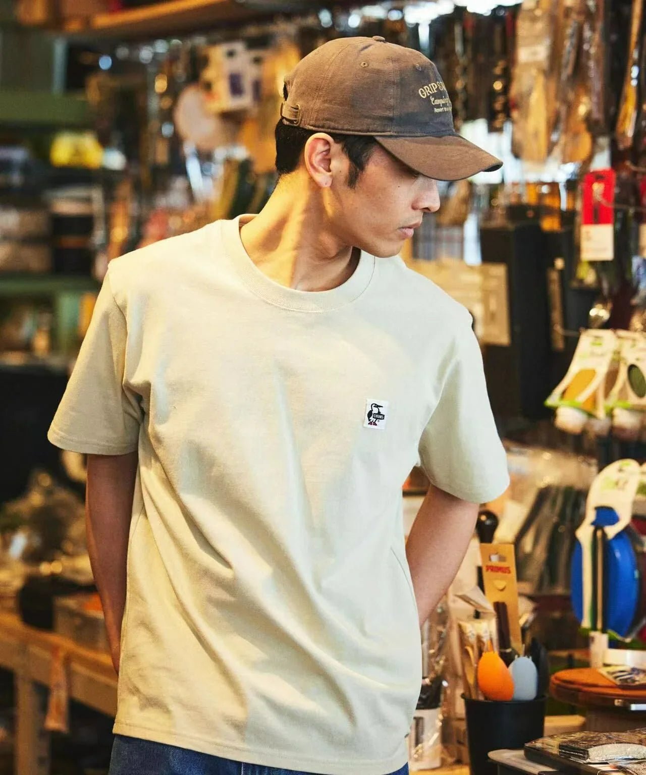 CHUMS random boobie bird back print Tee - HLY &amp; CHOCCICO