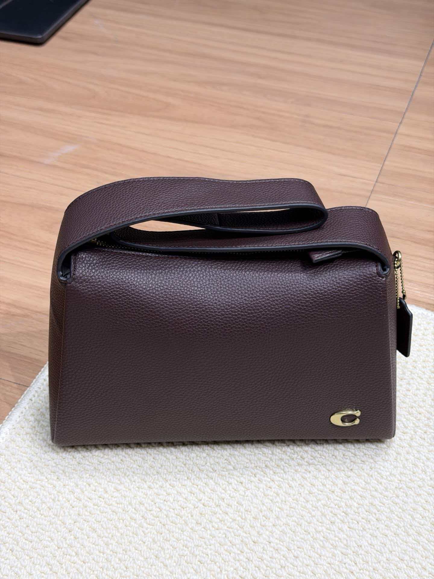 Cocah Lola Shoulder Bag - HLY &amp; CHOCCICO