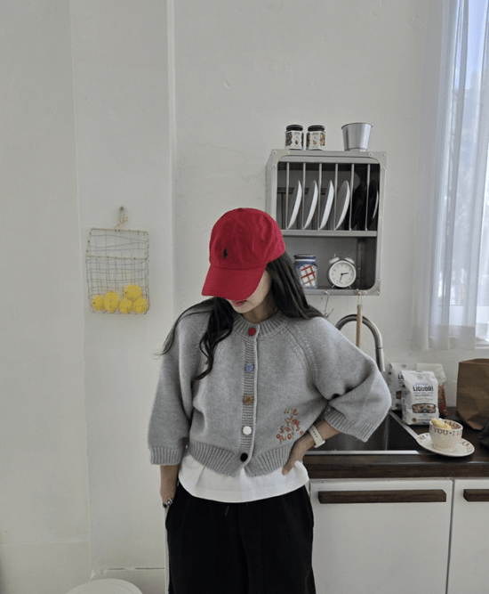 韓國直送Embroidered Charm Cardigan