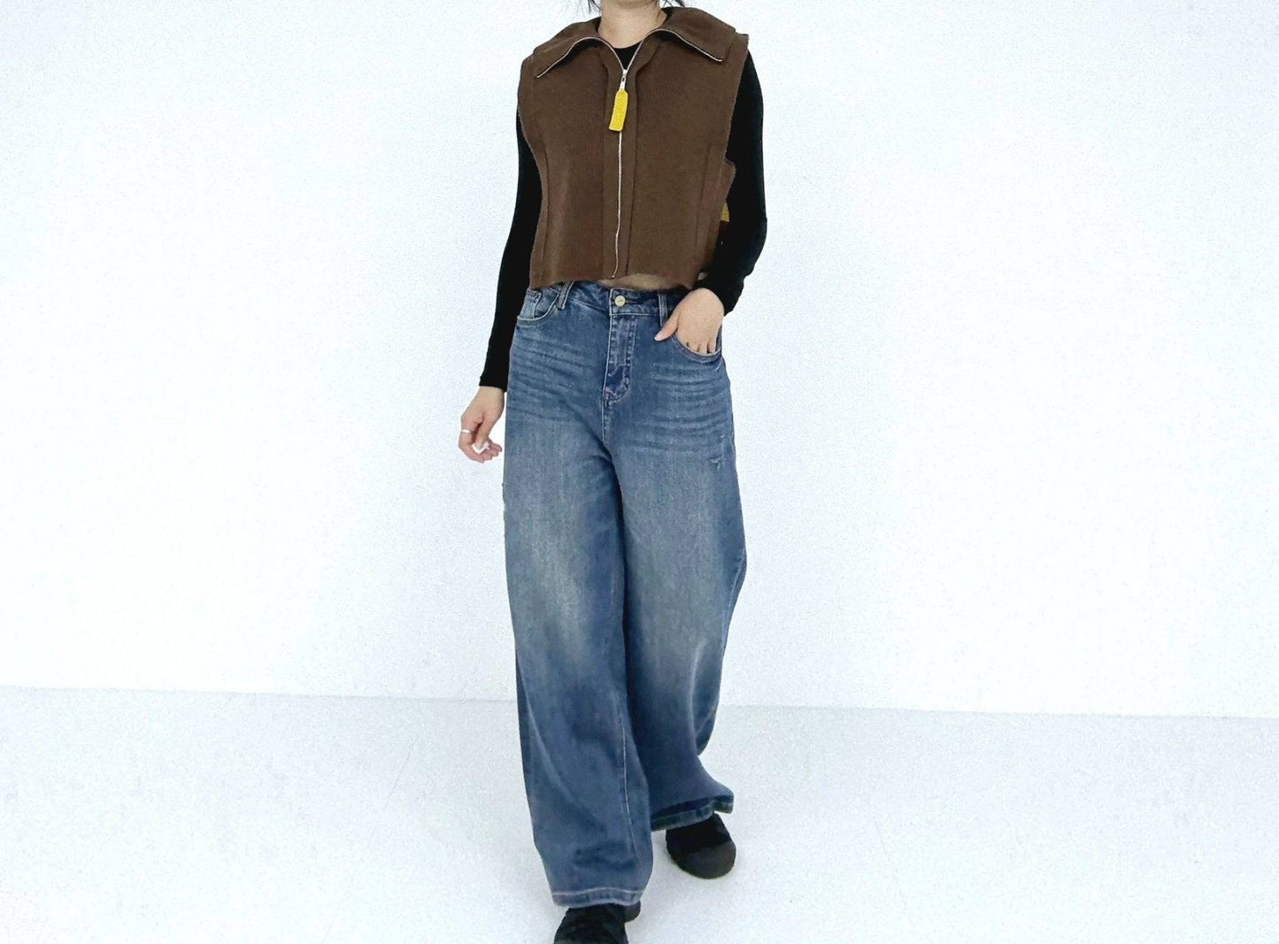 韓國直送Embroidered Vest - HLY & CHOCCICO