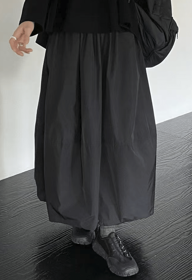 韓國直送Essential Layered Sweat／ Silk Flow Skirt - HLY & CHOCCICO